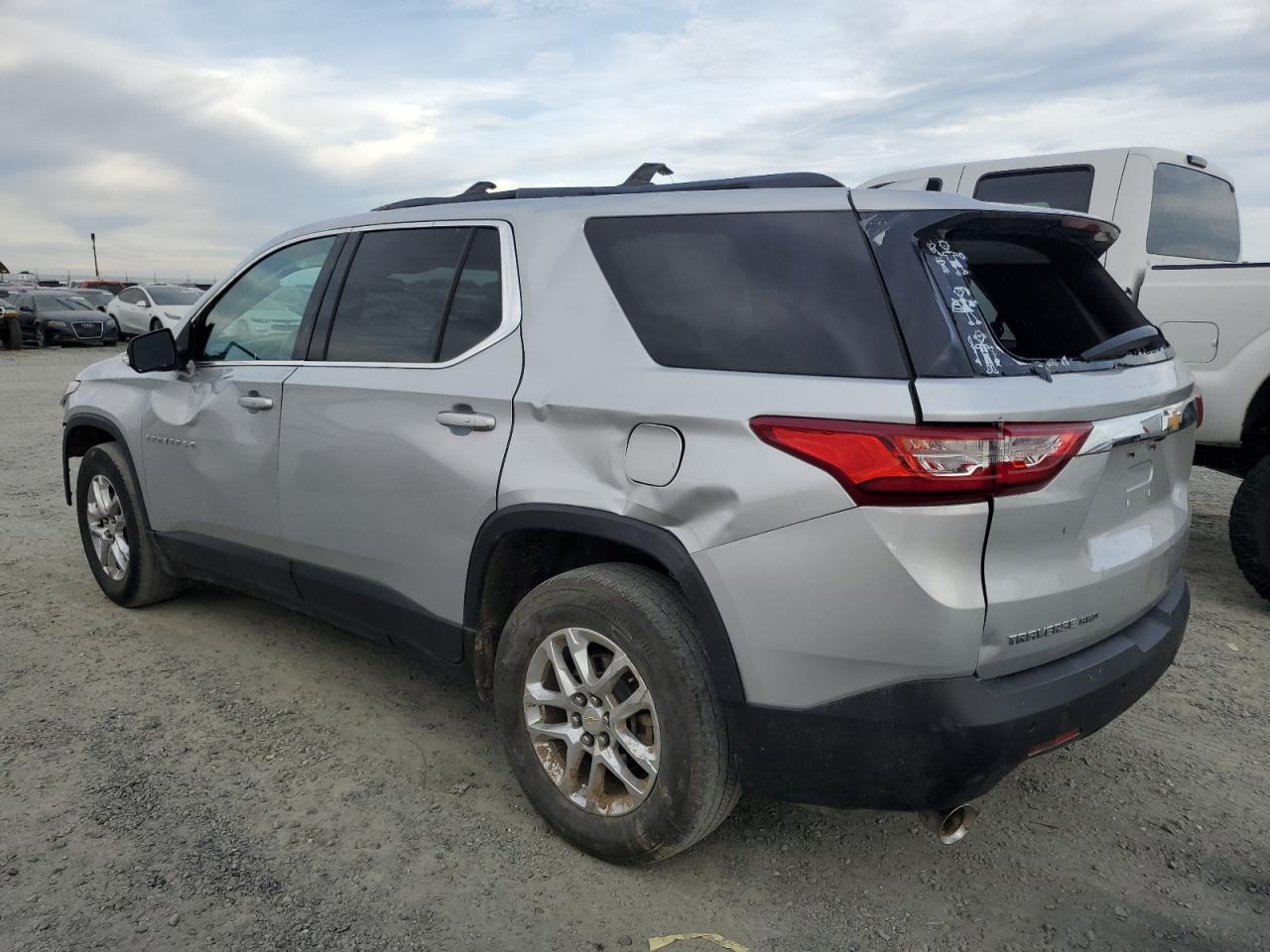 2021 Chevrolet Traverse Lt - Фото 2