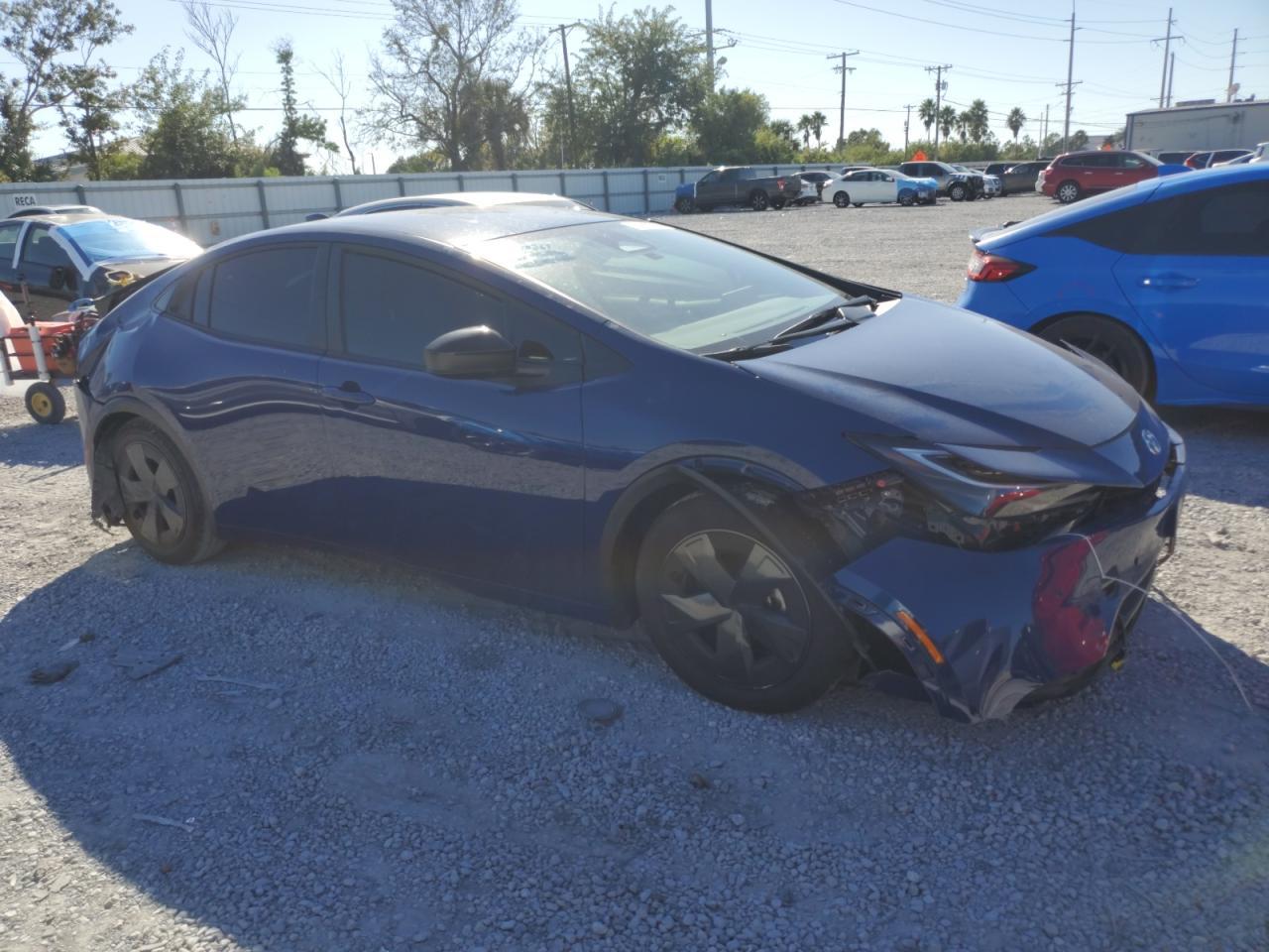 2024 Toyota Prius Le - Image 4