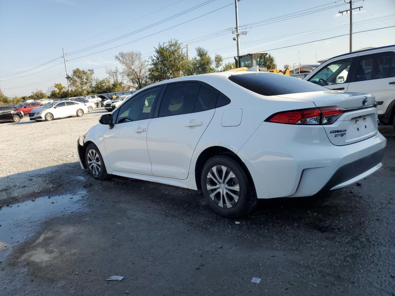 2020 Toyota Corolla Le - Image 2