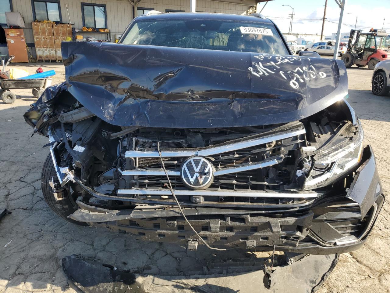 2023 Volkswagen Atlas Cross Sport Sel Premium R-Line - Фото 5