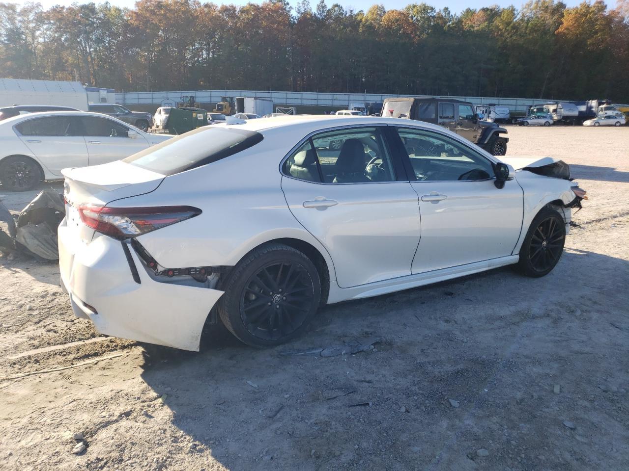 2023 Toyota Camry Xse - Фото 3