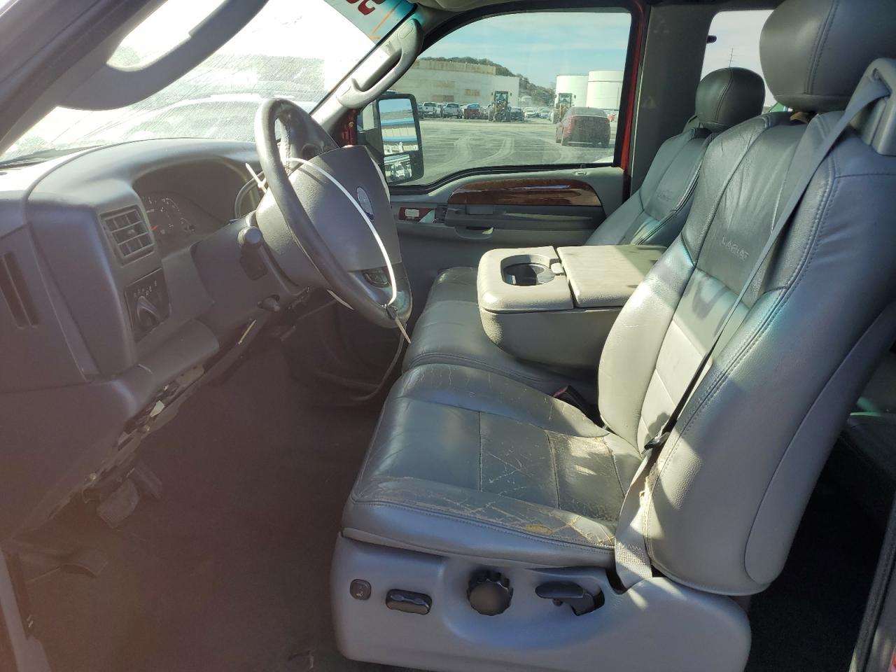 2003 Ford F350 Super - Image 7