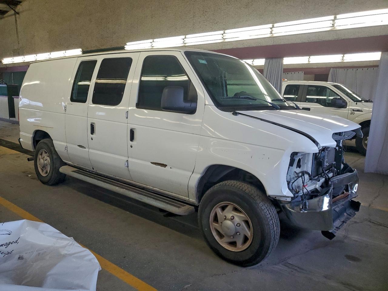 2013 Ford Econoline E250 - Image 4