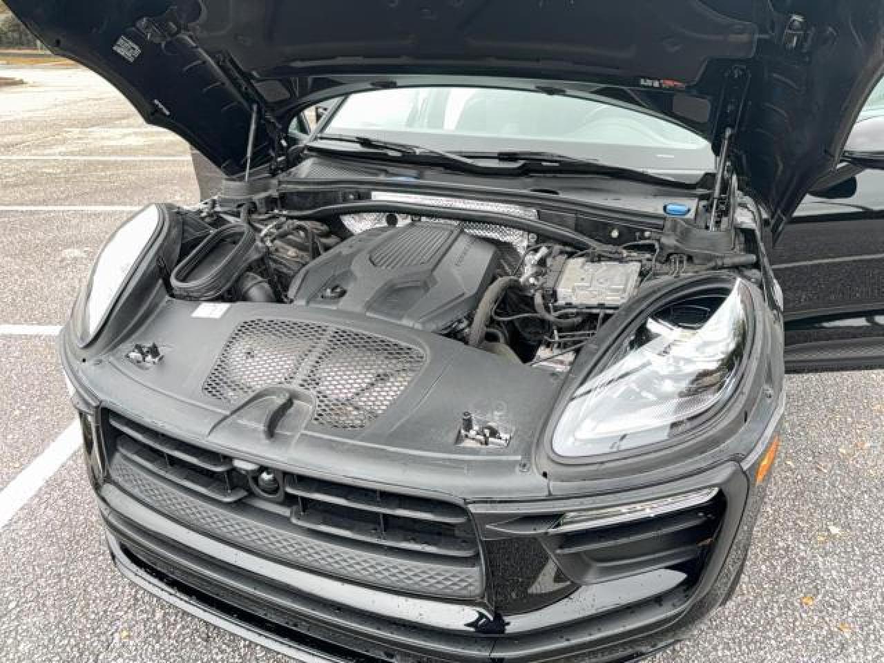 2024 Porsche Macan Base - Image 7