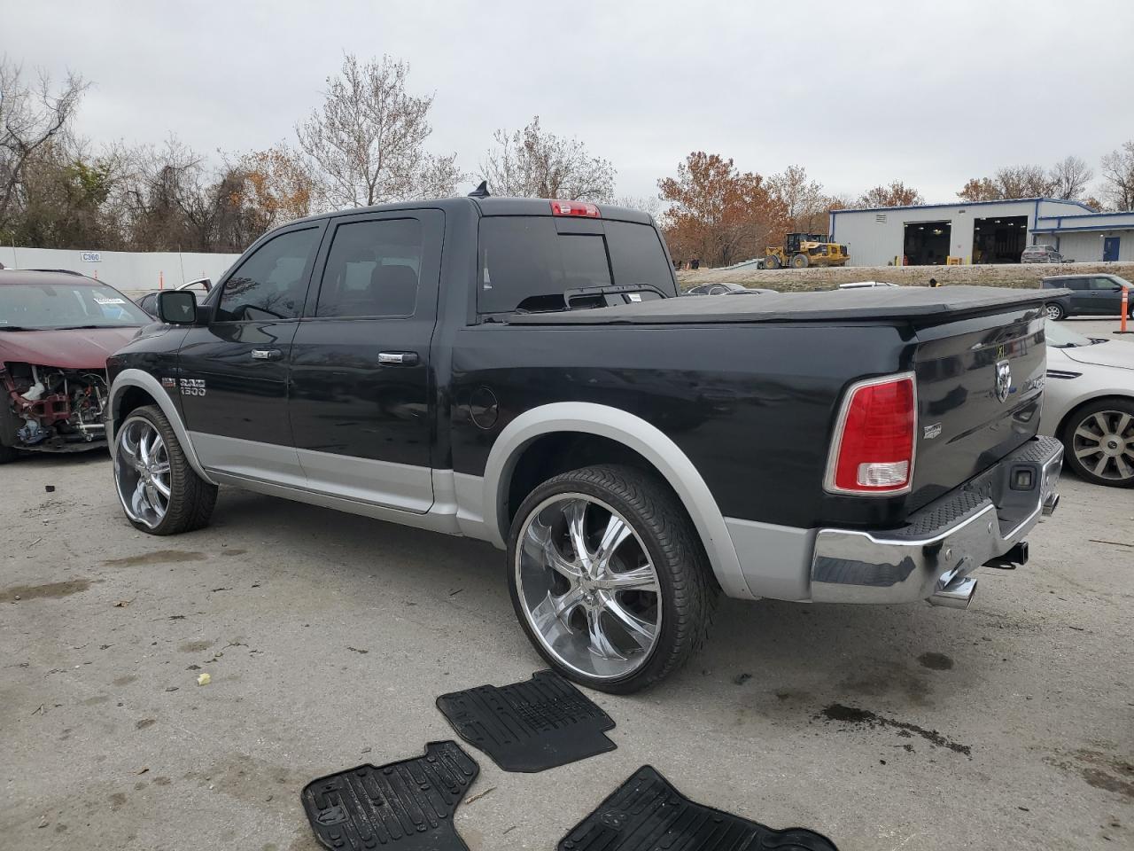 2015 Ram 1500 Laramie - Фото 2