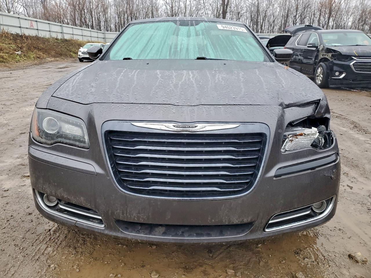 2014 Chrysler 300 S - Image 5