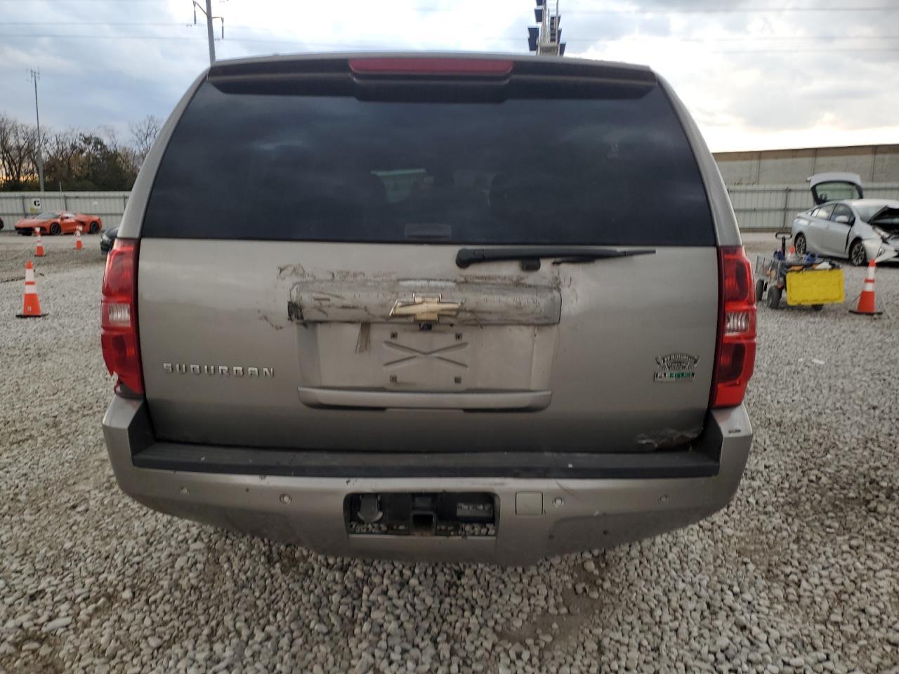 2008 Chevrolet Suburban K1500 Ls - Фото 6