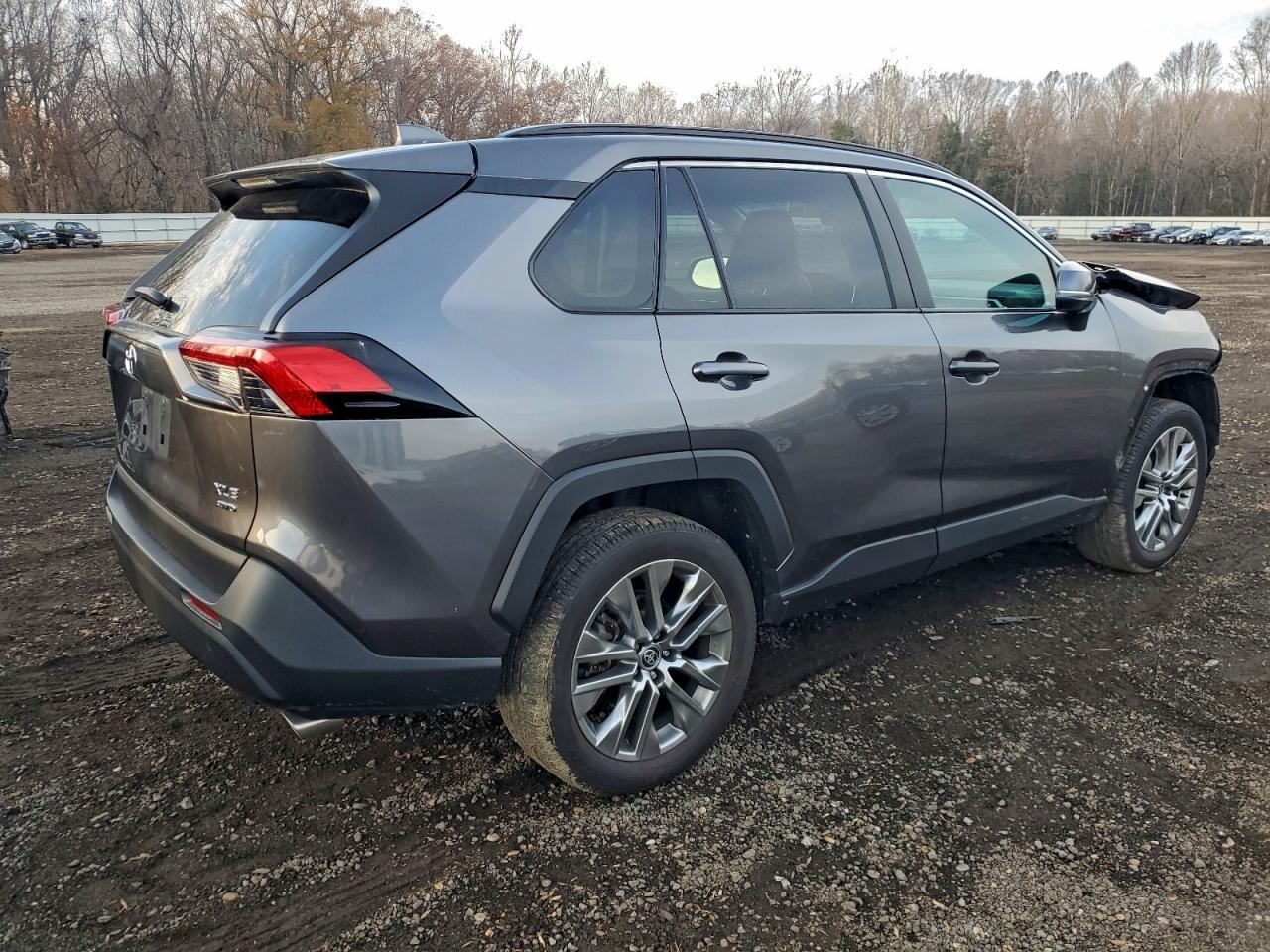 2023 Toyota Rav4 Xle Premium - Фото 3