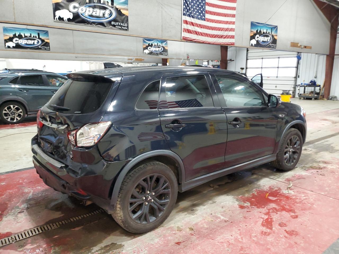 2018 Mitsubishi Outlander Sport Es - Фото 3