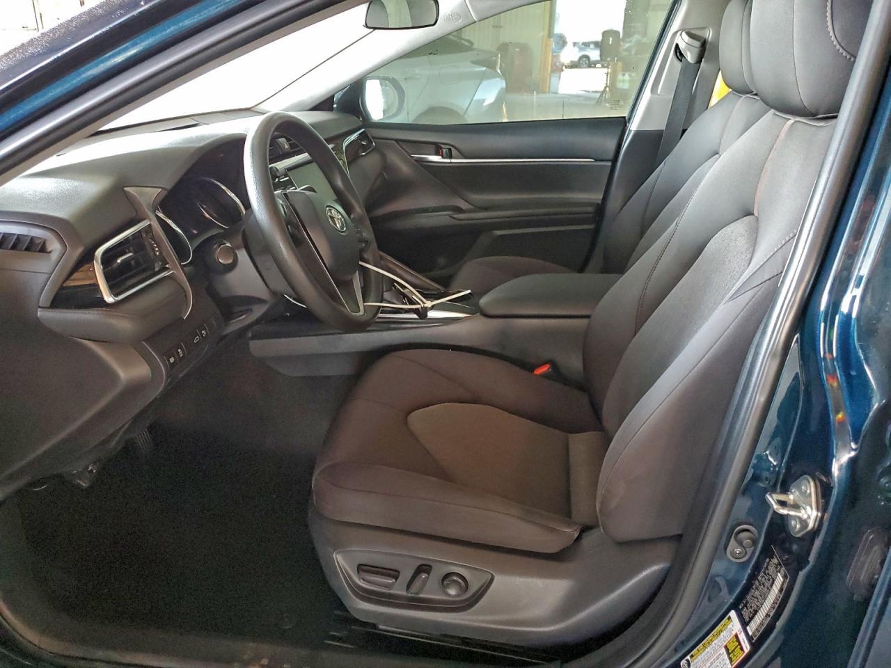 2018 Toyota Camry L - Image 7