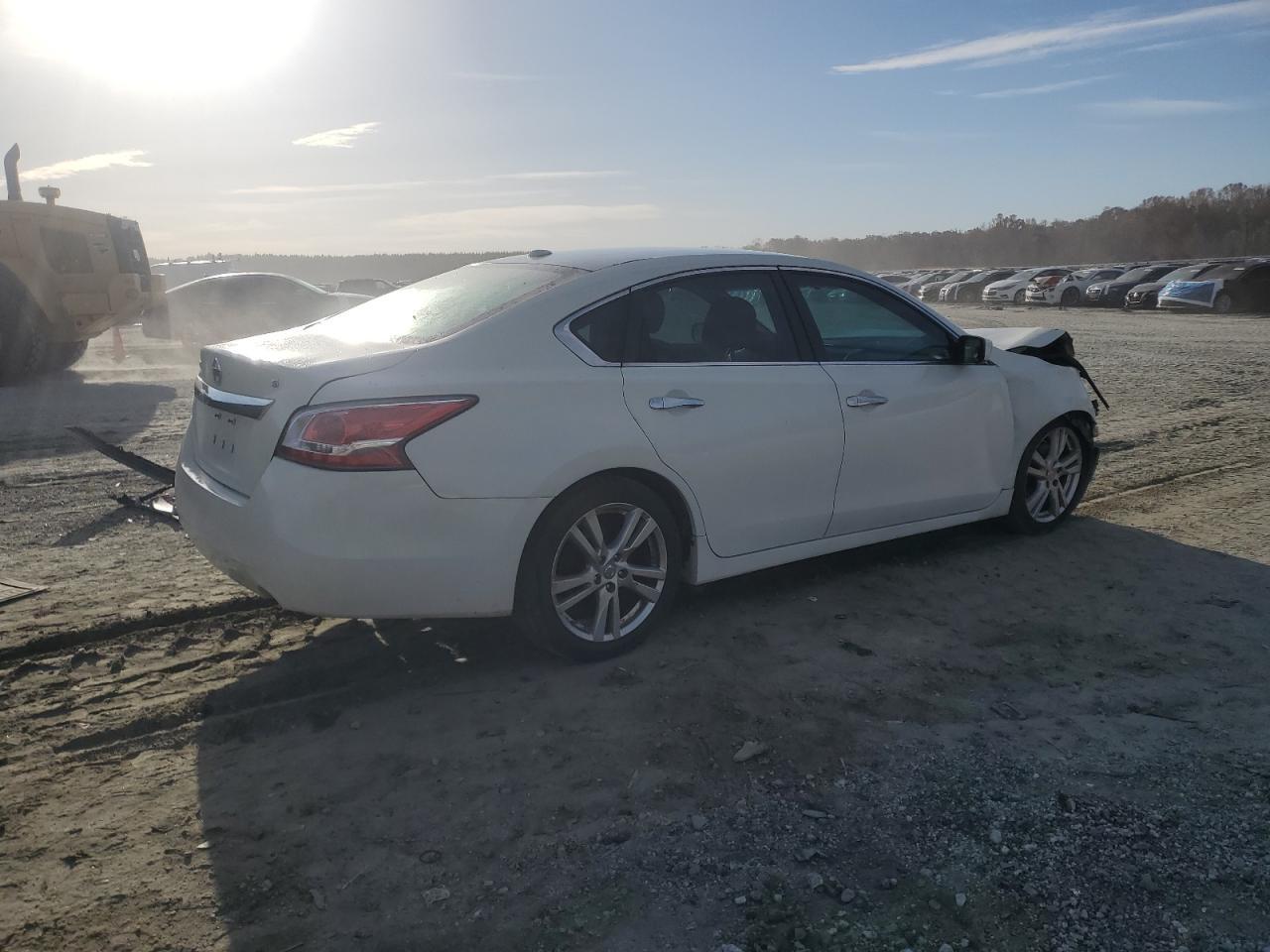 2015 Nissan Altima 2.5 - Фото 3