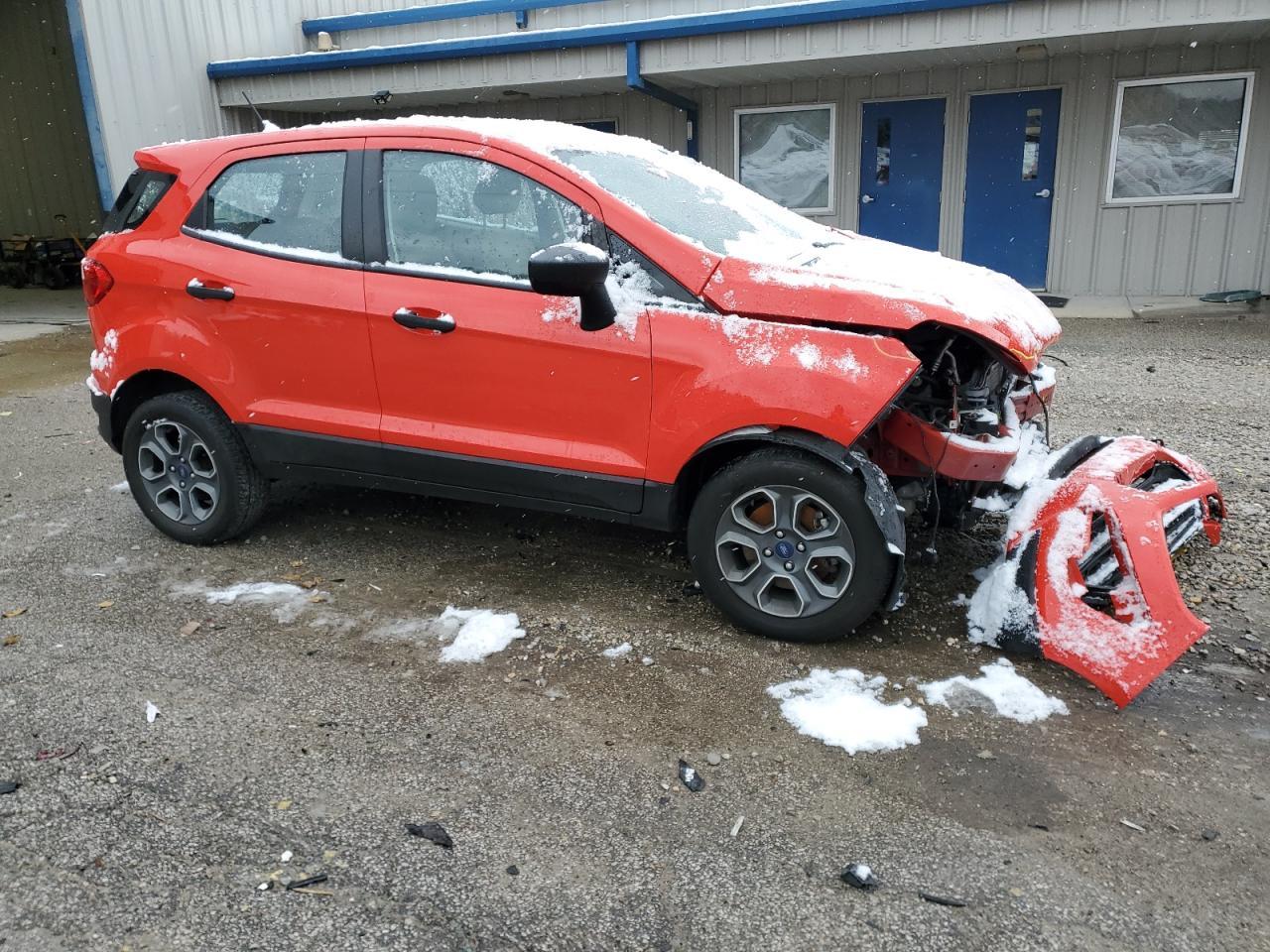 2022 Chev Ford Ecosport Red - Image 4