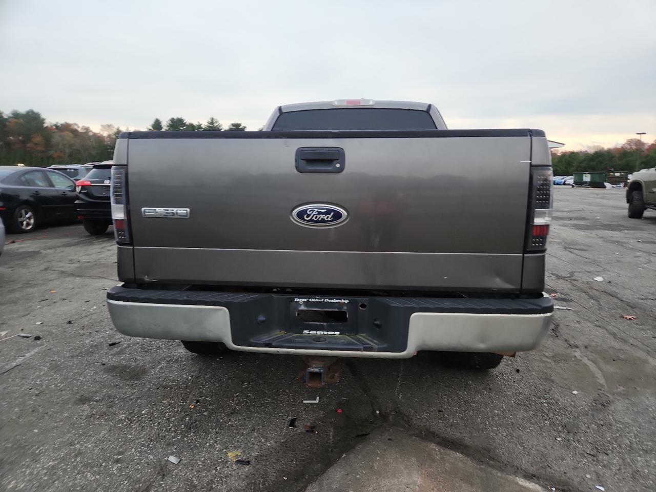 2005 Ford F150 - Image 6