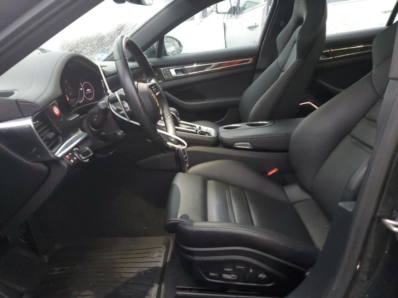 2023 Porsche Panamera Base - Image 7