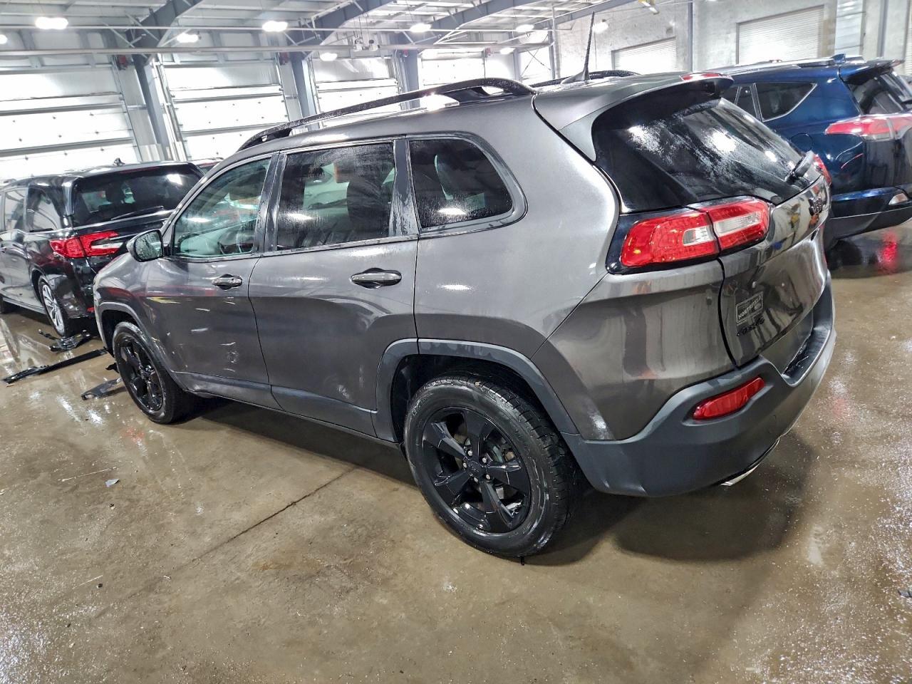 2018 Jeep Cherokee Latitude - Фото 2
