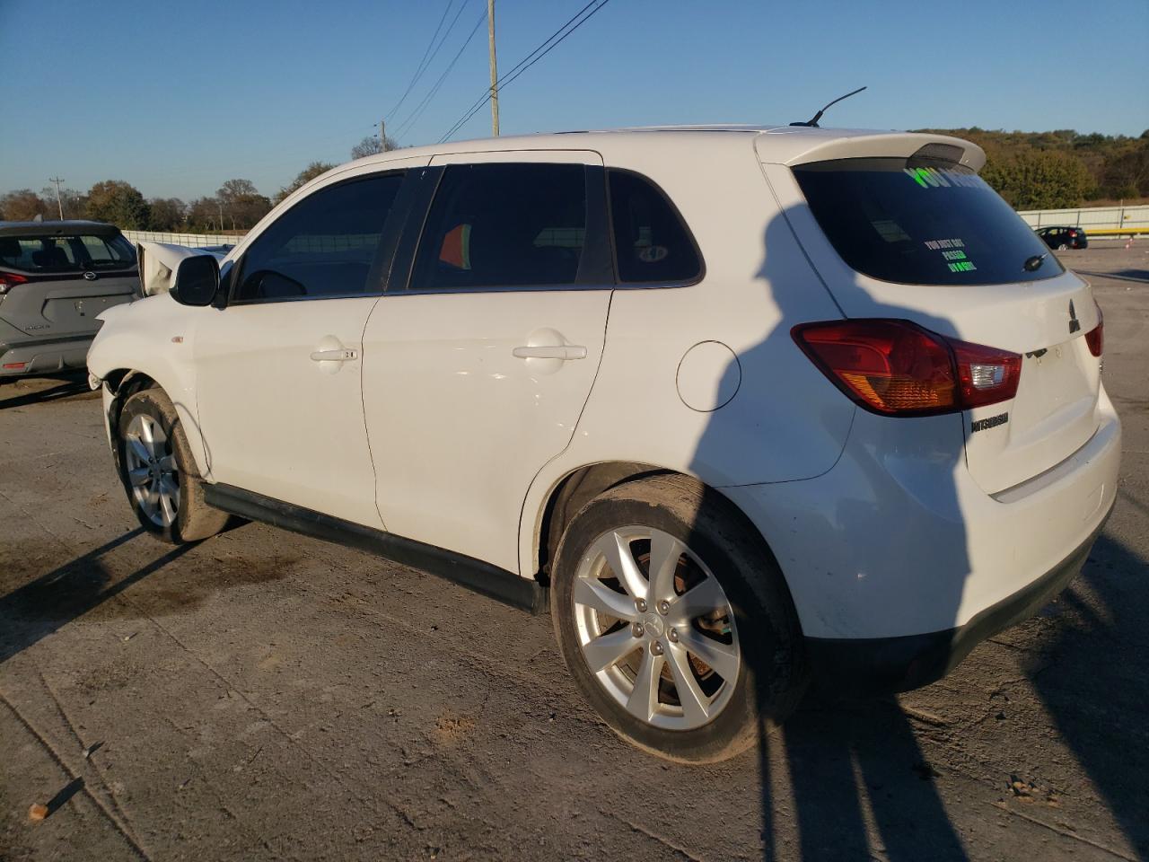 2014 Mitsubishi Outlander Sport Se - Image 2