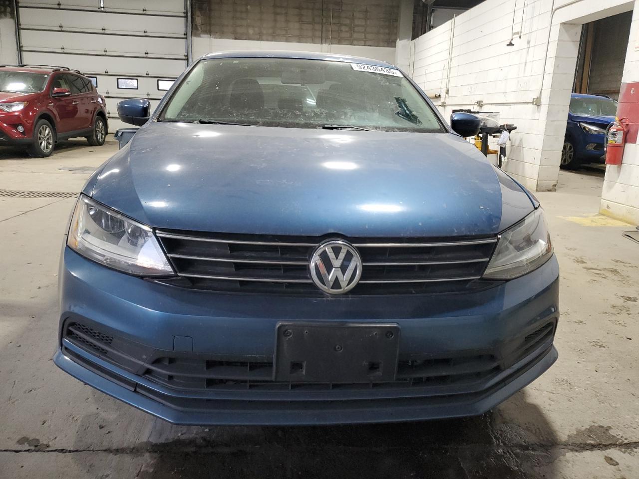 2017 Volkswagen Jetta S - Фото 5