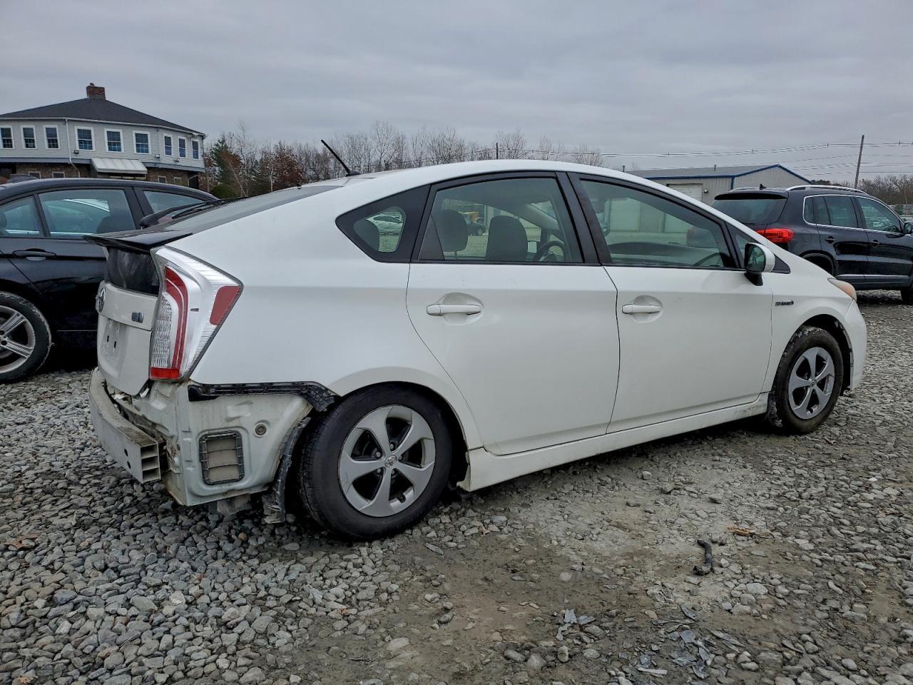 2013 Toyota Prius - Фото 3