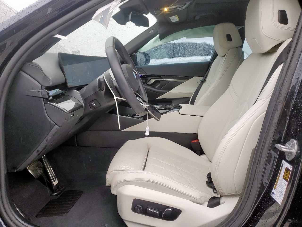 2024 BMW Motorrad 530 I - Image 7