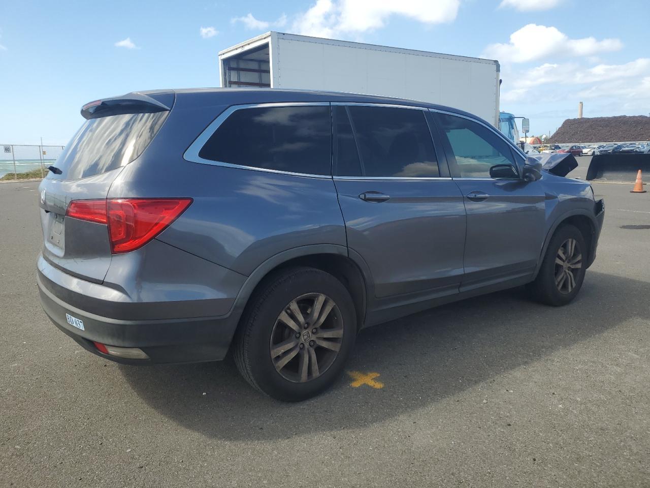 2017 Honda Pilot Ex - Image 3
