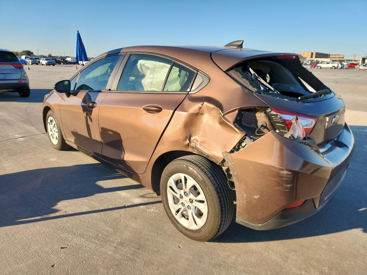 2019 Chevrolet Cruze Ls - Image 2