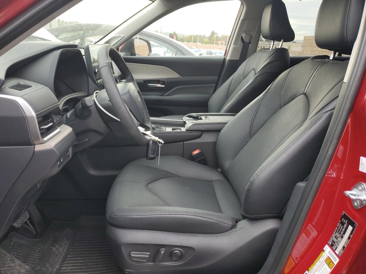 2025 Toyota Grand Highlander Le - Фото 7