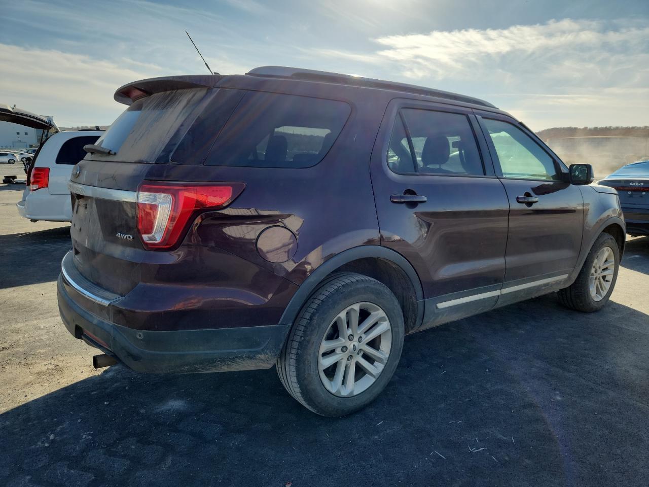 2018 Ford Explorer Xlt - Фото 3