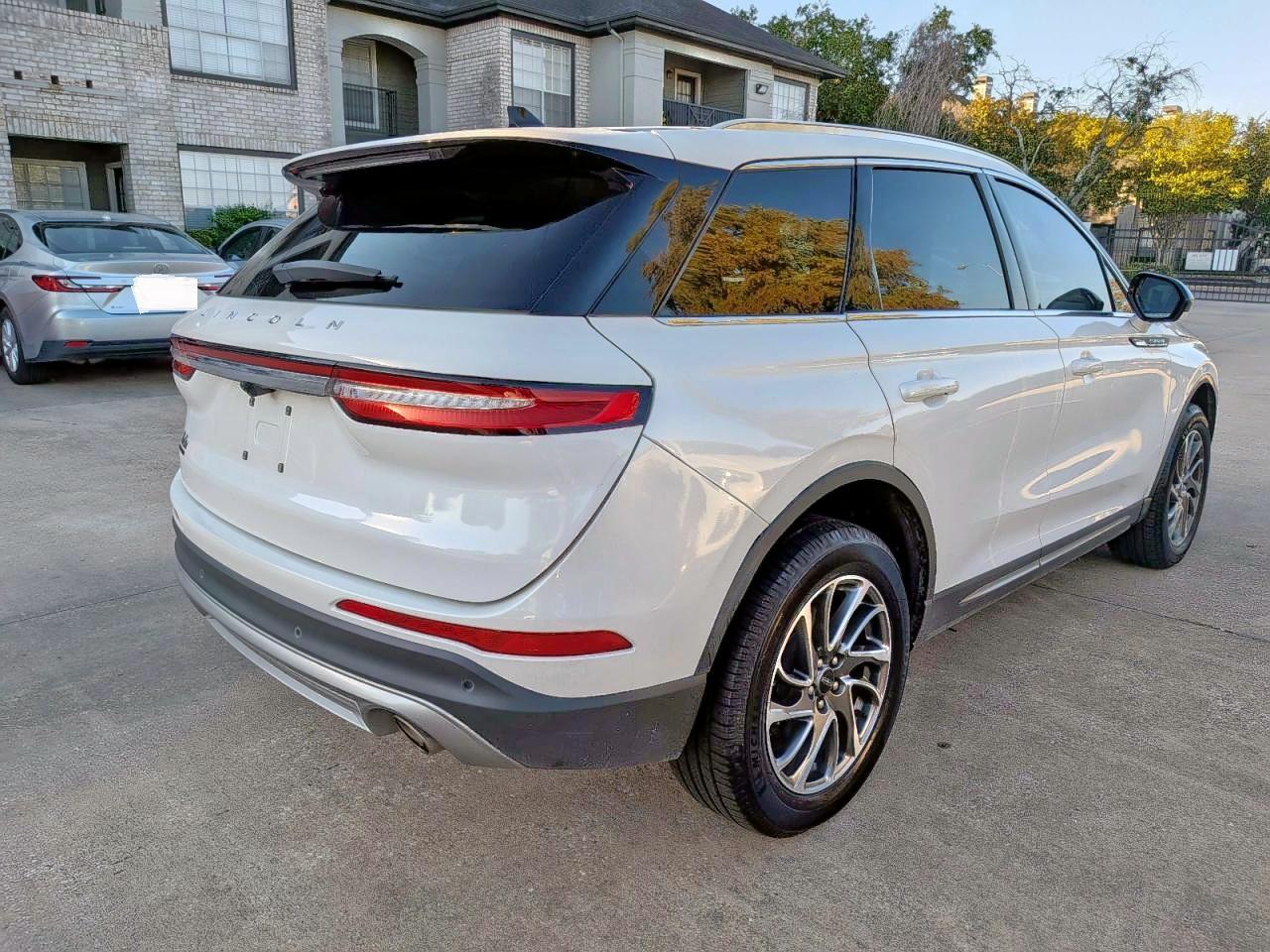 2022 Lincoln Corsair - Фото 4