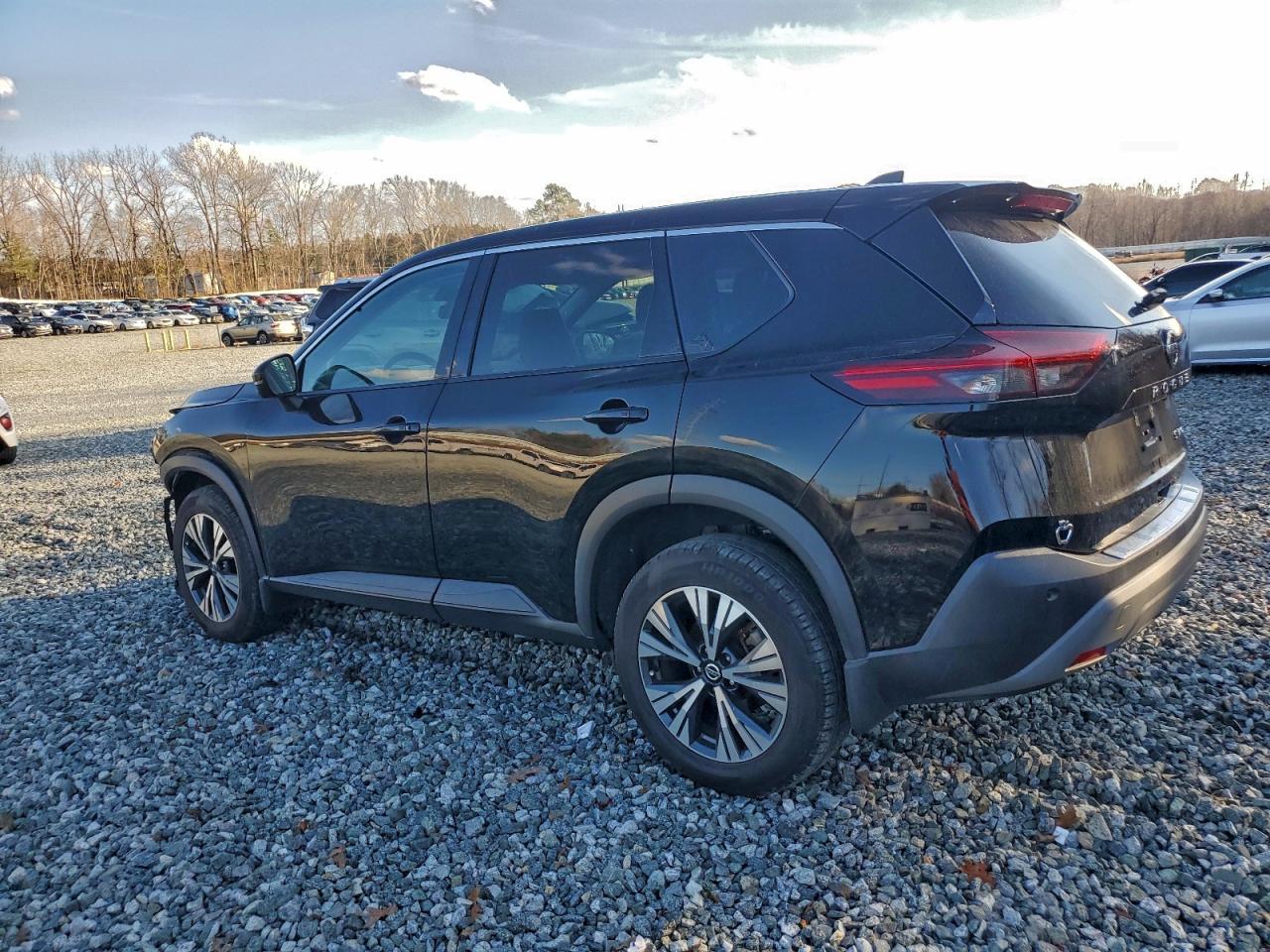 2021 Nissan Rogue Sv - Фото 2
