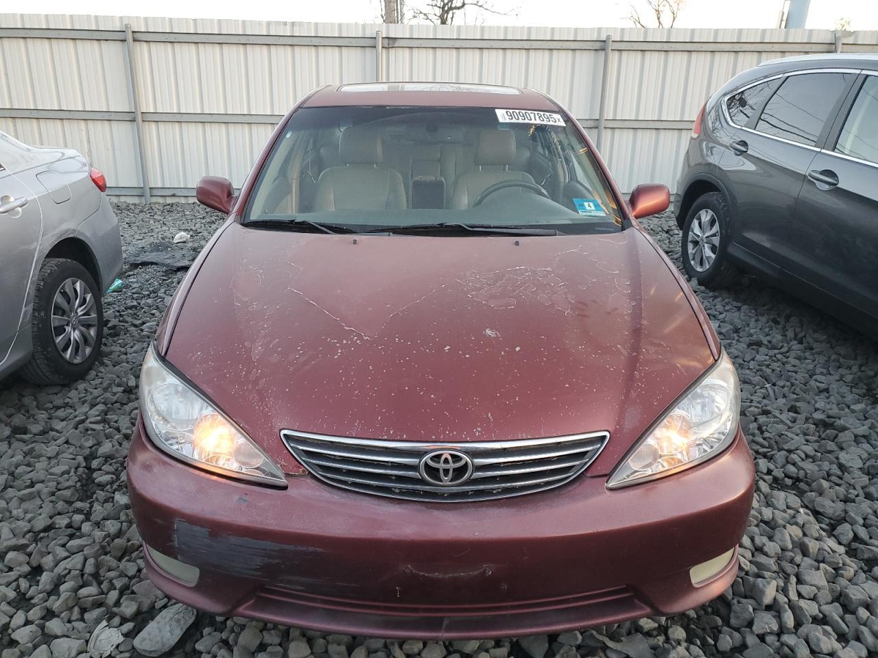 2006 Toyota Camry Le - Image 5