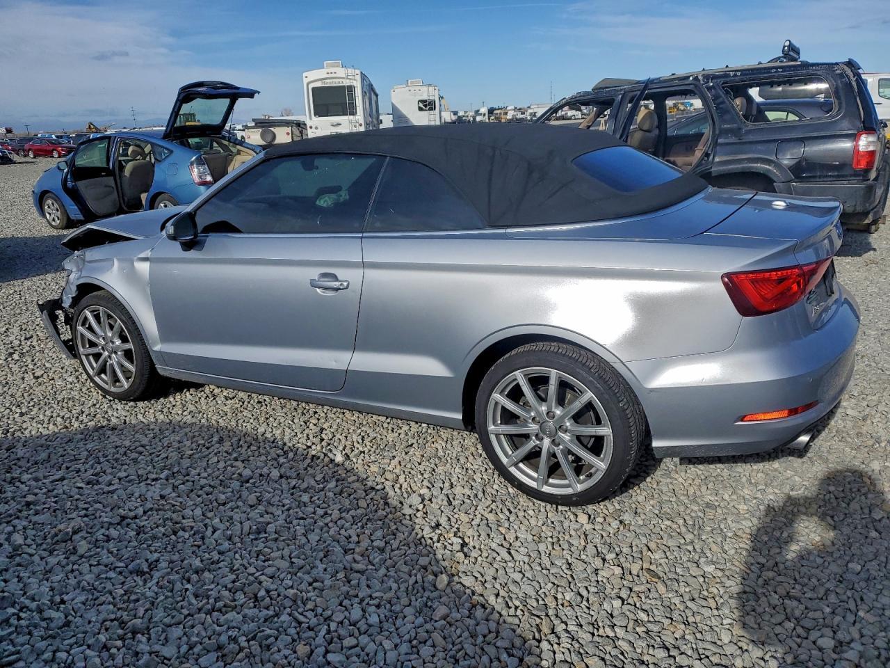 2016 Audi A3 Premium - Фото 2