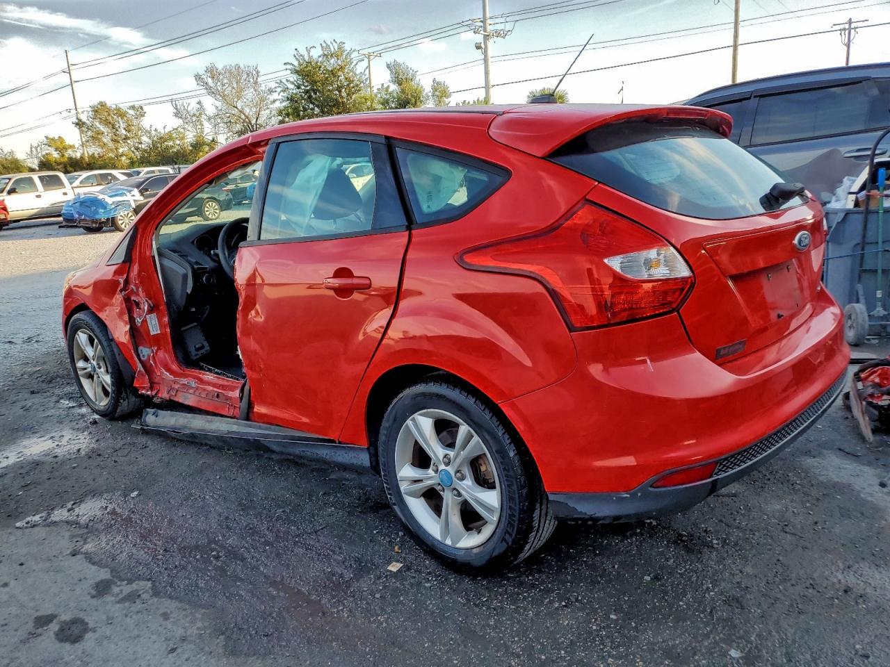 2012 Ford Focus Se - Фото 2