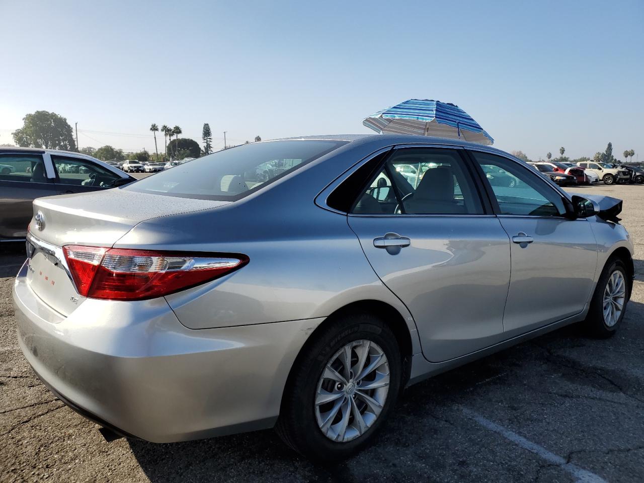 2017 Toyota Camry Le - Image 3