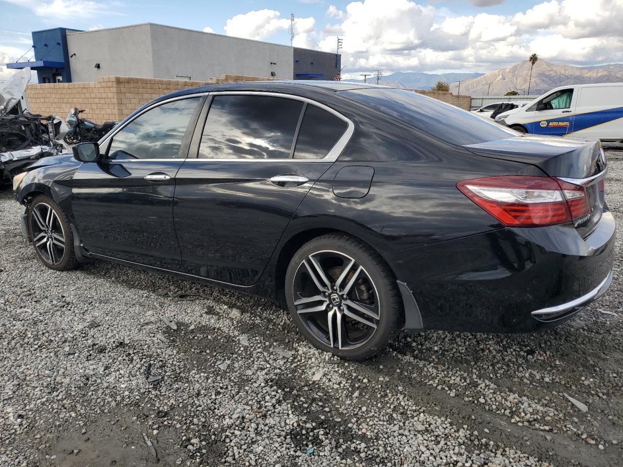 2016 Honda Accord Lx - Фото 2