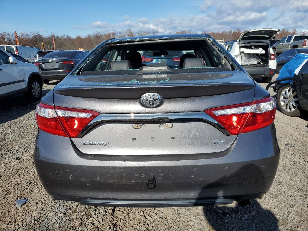 2017 Toyota Camry Le - Image 6