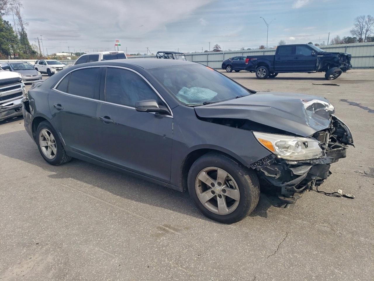 2014 Chevrolet Malibu Ls - Image 4