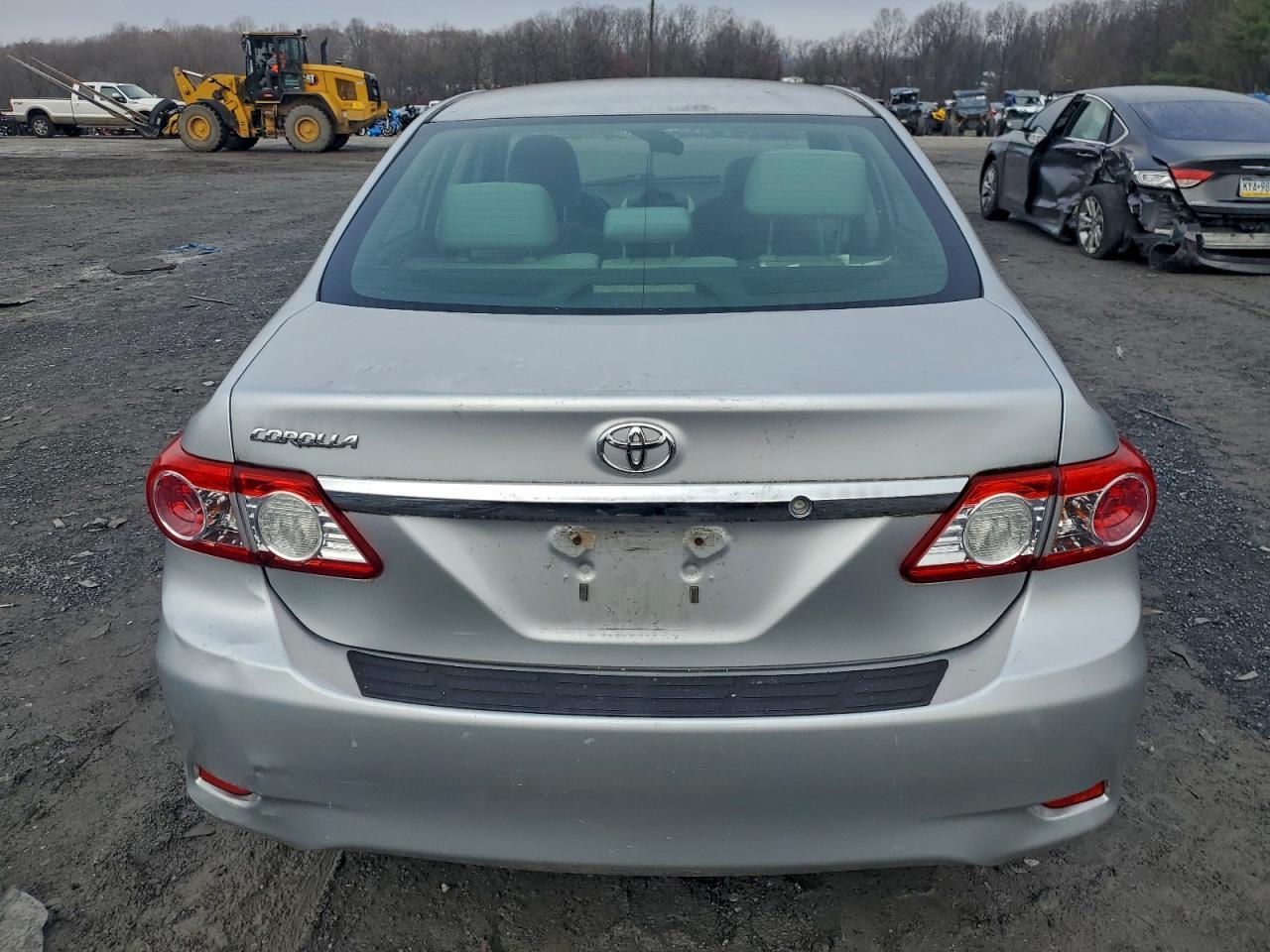 2013 Toyota Corolla - Image 6