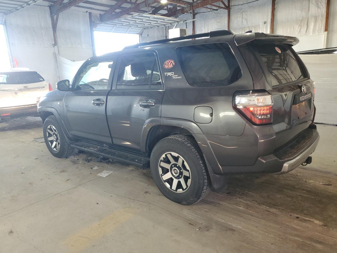 2020 Toyota 4Runner Sr5/Sr5 Premium - Фото 2