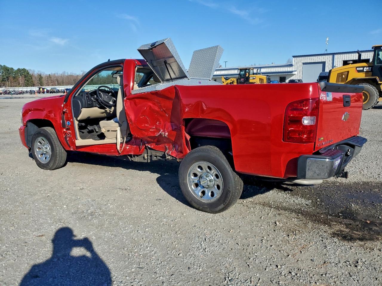 2008 Chevrolet Silverado C1500 - Фото 2