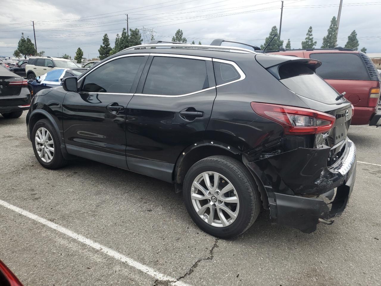 2020 Nissan Rogue Sport S - Фото 2