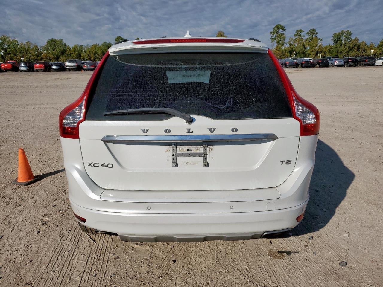 2017 Volvo Xc60 T5 - Фото 6