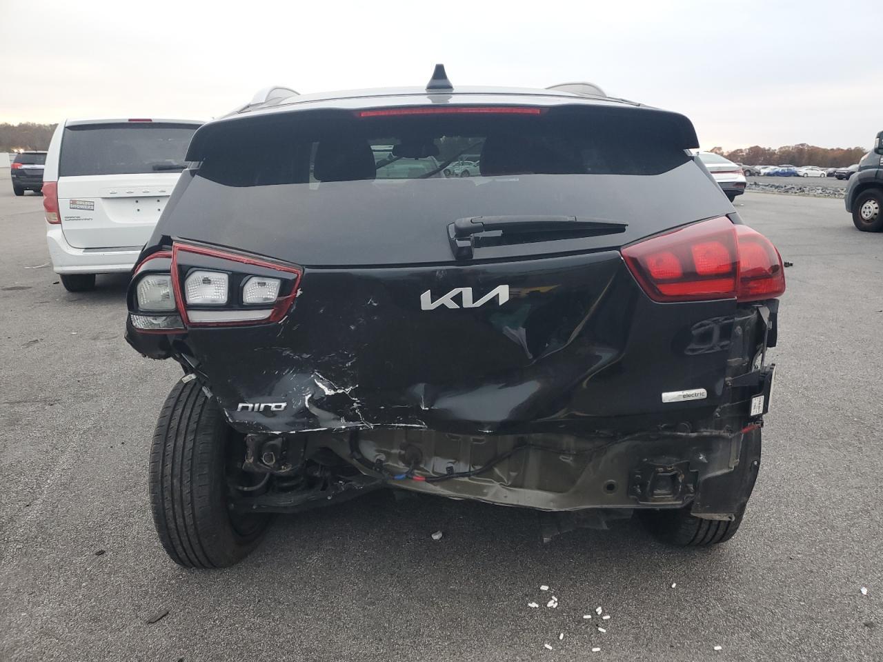 2022 Kia Niro S - Фото 6