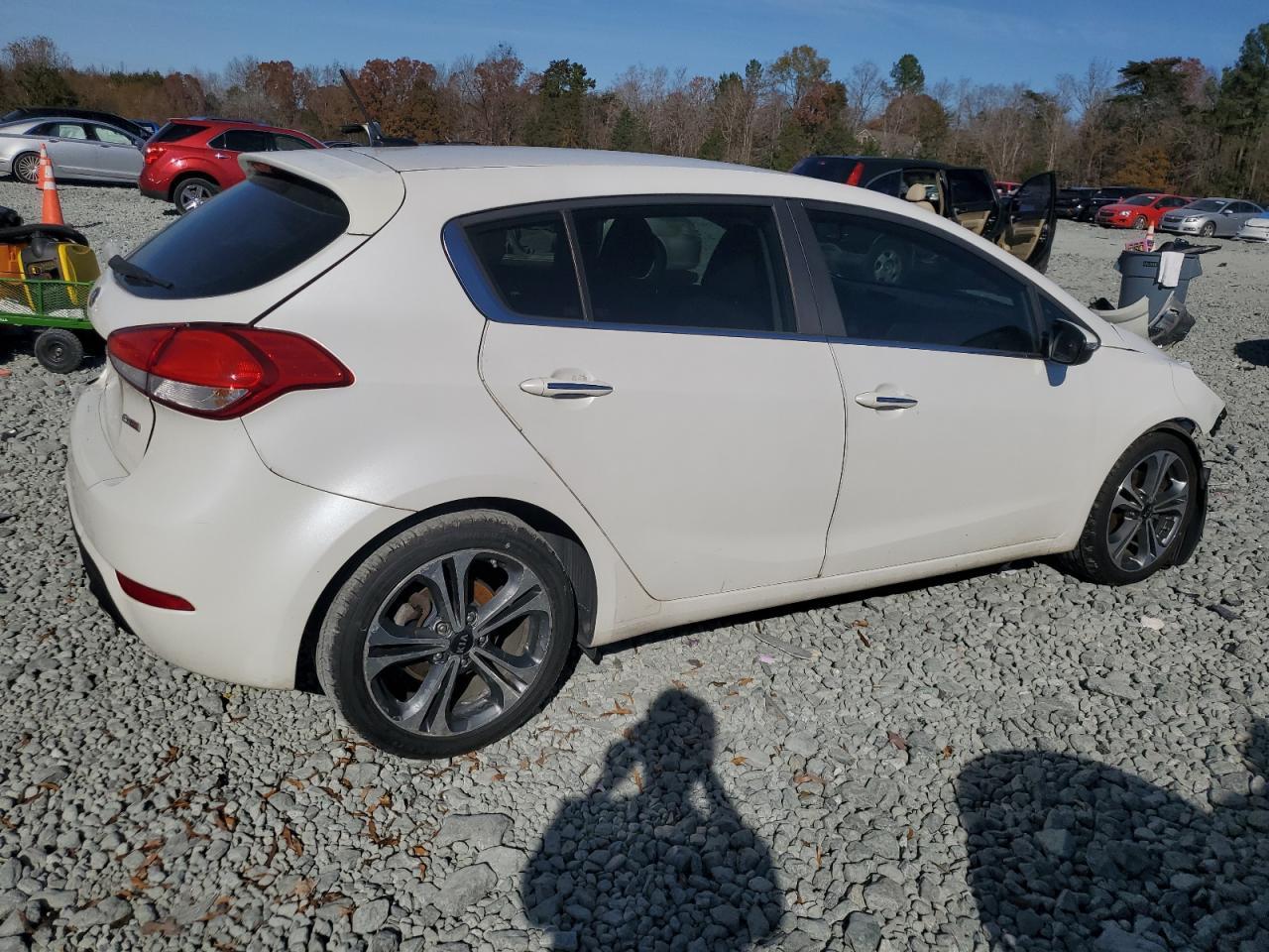 2016 Kia Forte Ex - Image 3