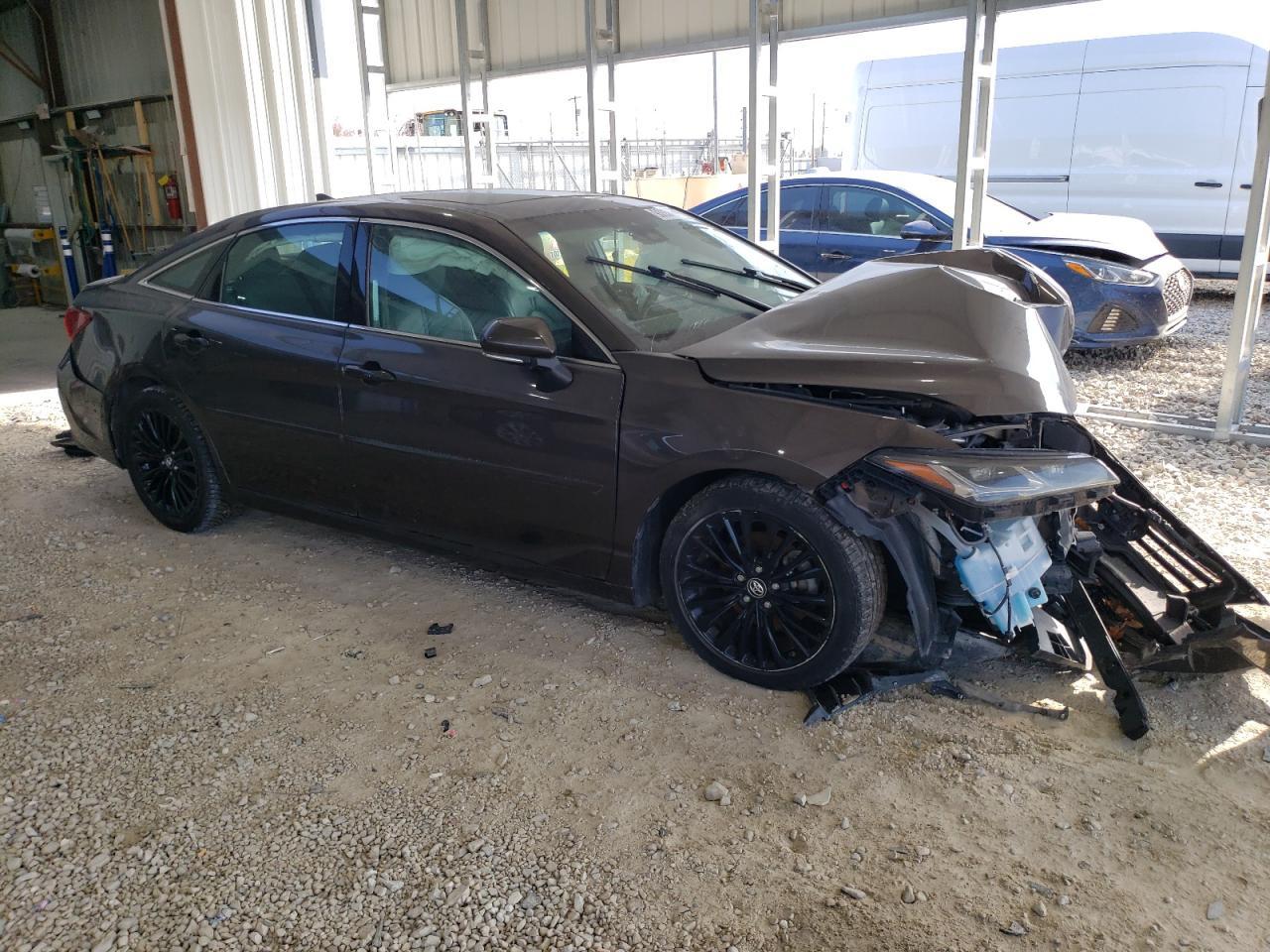 2019 Toyota Avalon Xle - Фото 4