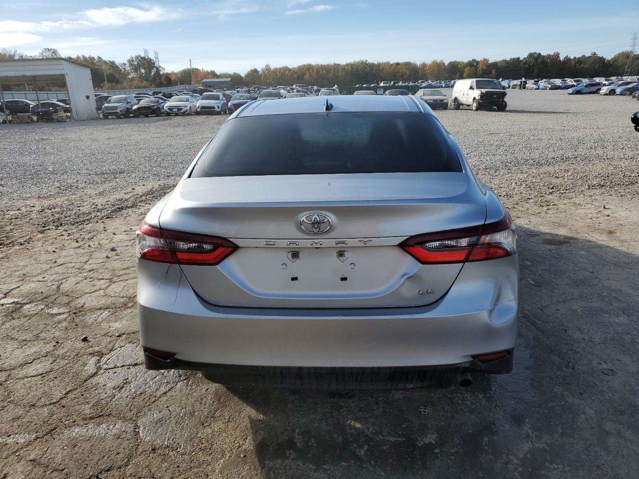 2023 Toyota Camry Le - Фото 6