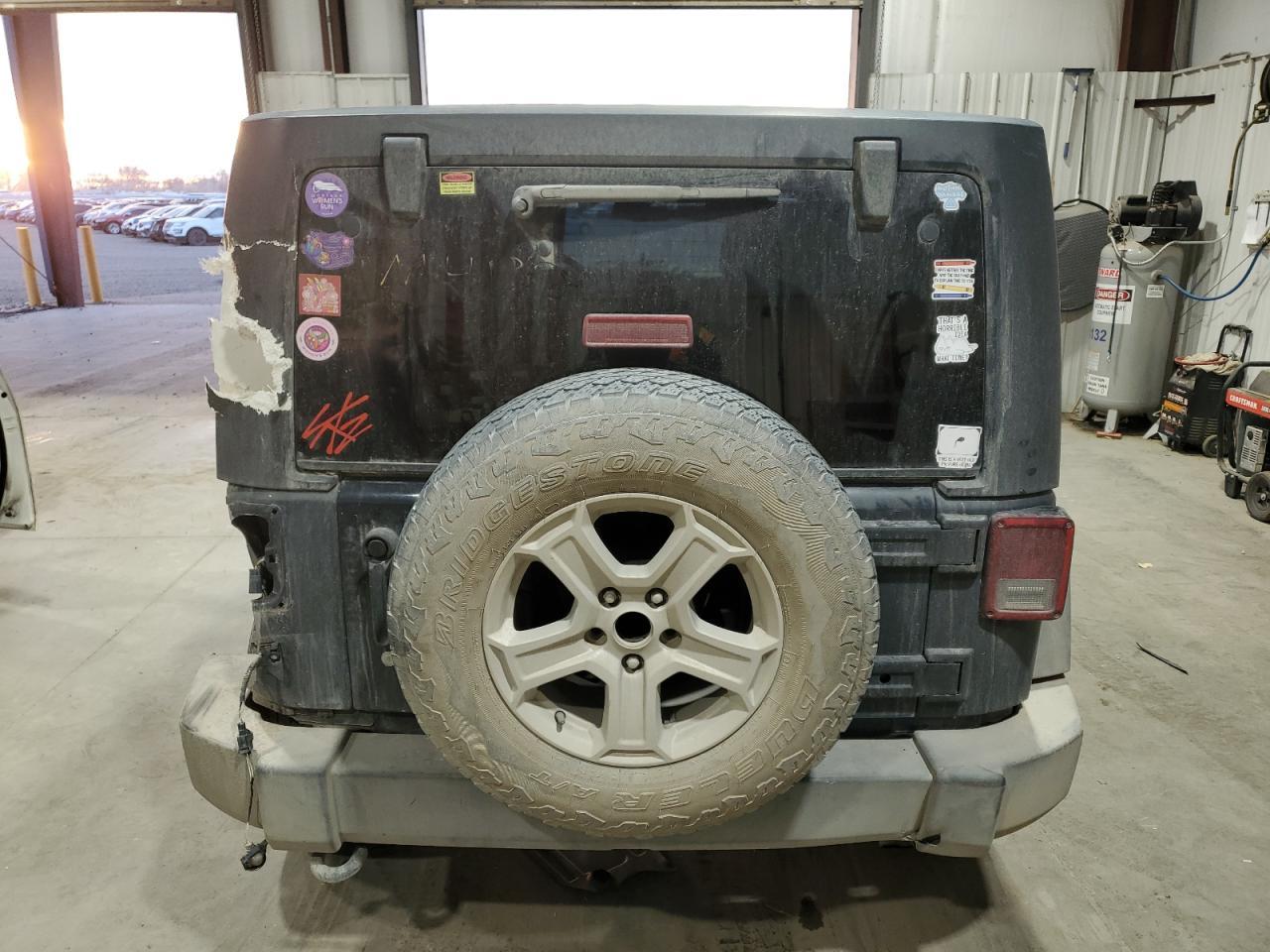 2016 Jeep Wrangler Unlimited Sport - Фото 6