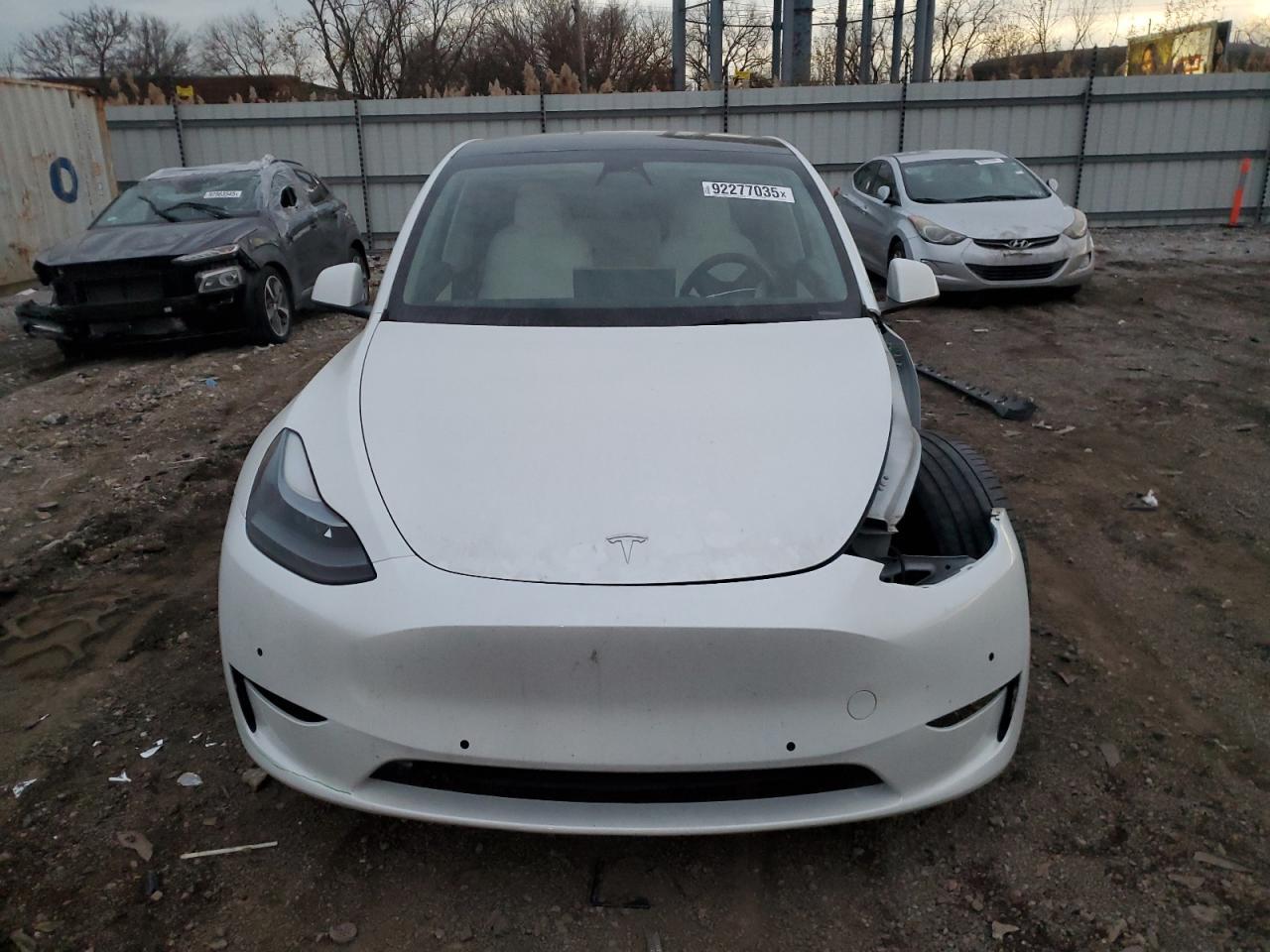 2022 Tesla Model Y - Фото 5