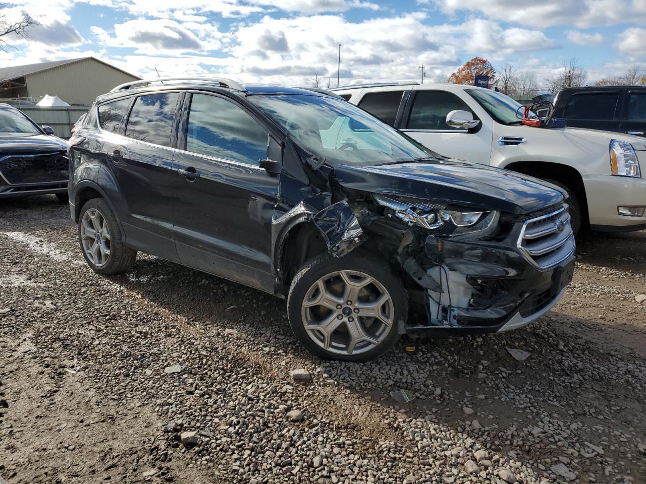 2017 Ford Escape Titanium - Image 4