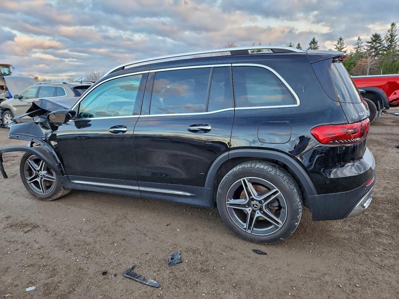 2022 Mercedes-Benz Glb 250 4Matic - Фото 2