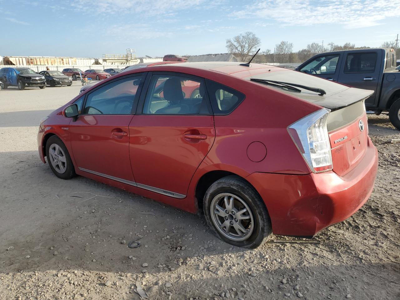 2010 Toyota Prius Iii - Image 2